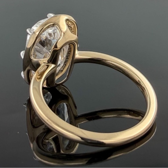 5.05 carat E VS1 cushion two toned vintage style lab diamond engagement ring - Picture 4 of 10